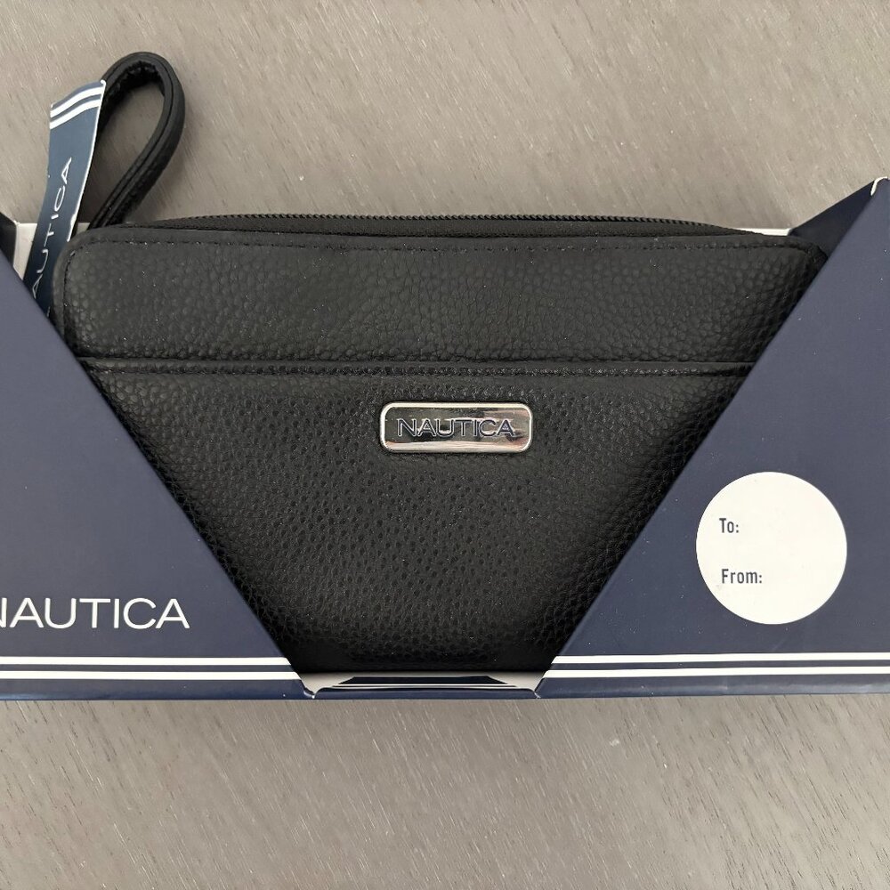 Nautica BLACK Women’s Wallet Brand New in Box $49.00